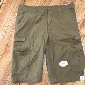 NWT Urban Pipeline Cargo shorts